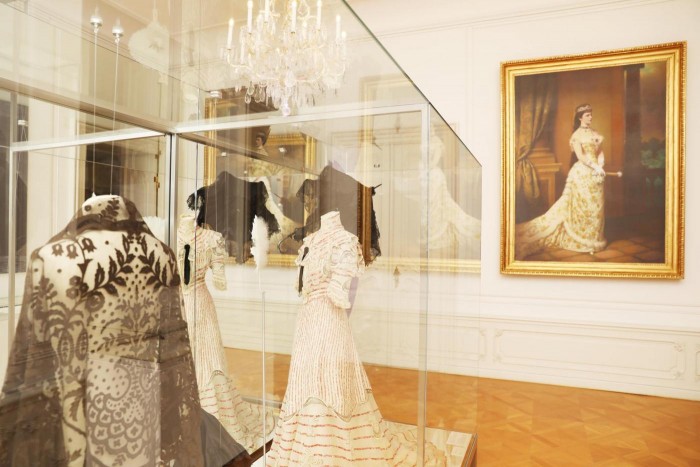 Sisi Sonderausstellung Mensch und Majestaet Schloss Niederweiden Dieter Nagl fuer SKB 4