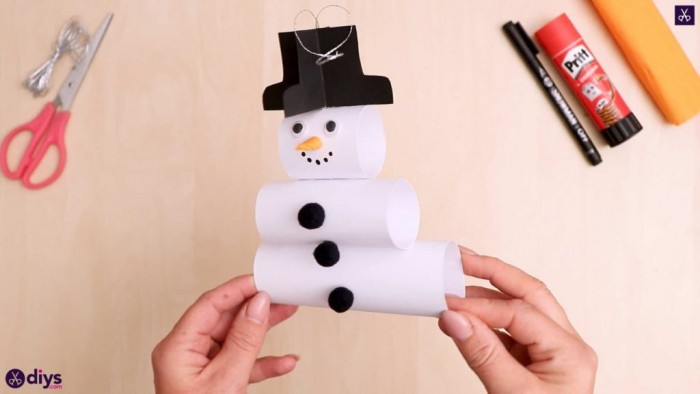Paper Snowman Ornament 1024x576