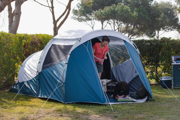 QUECHUA TENTE ARPENAZ 41 FRESH BLACK PE23 8731616 103 Expires on 07 03 2028