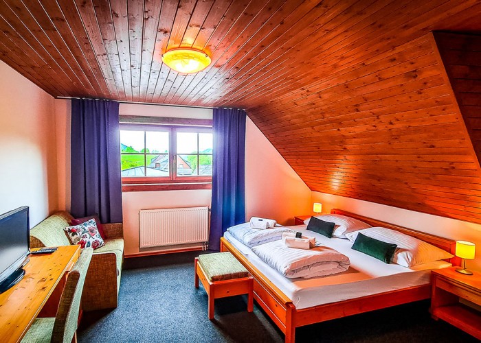 618e3b59b74a0bff08ced5e4 ubytovanie izba 02