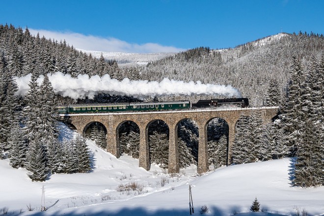 “<a href="https://www.flickr.com/photos/mvolek/52709022570" title="475.196, Telg