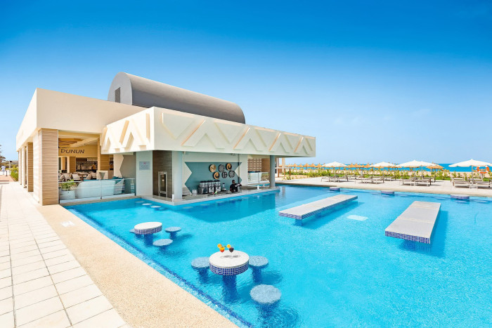 BAB 22 115 Swim up bar vysledok