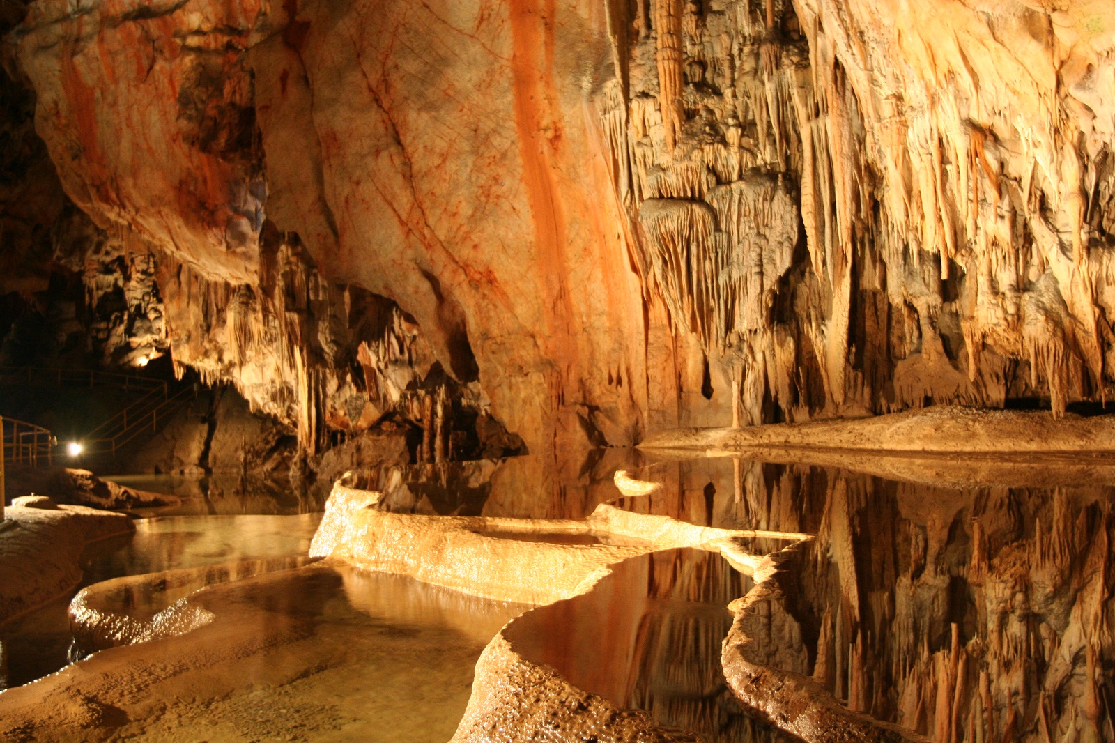 jaskyne-na-slovensku-sde-mi