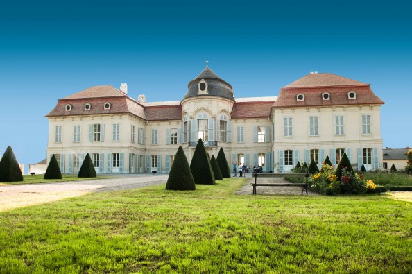 Schloss Niederweiden cGerfried Tamerler 1ba
