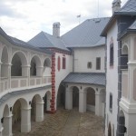 Horne nadvorie Lupcianskeho hradu 1024x768