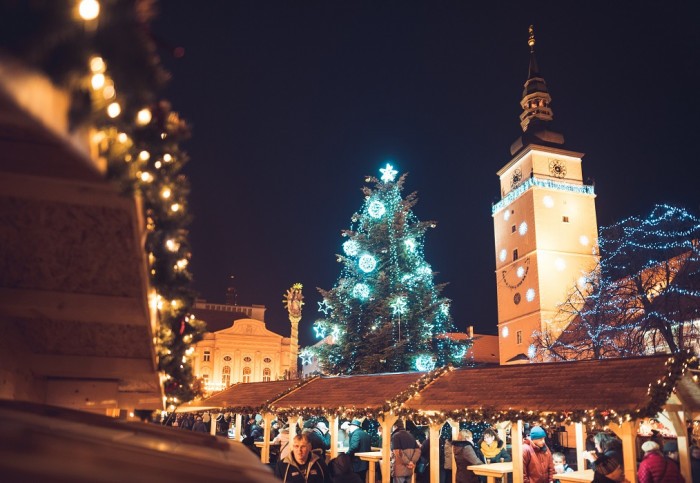 Adventne trhy v Trnave zdroj Mestske kulturne stredisko Zazi v Trnave 5