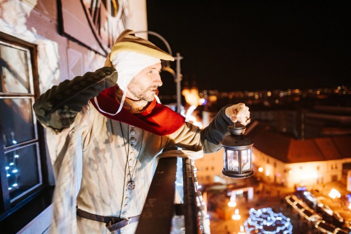 Mestska veza s lampasom 2025 tt