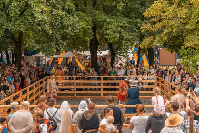 638000030 122163916862883748 4496690057590645476 n